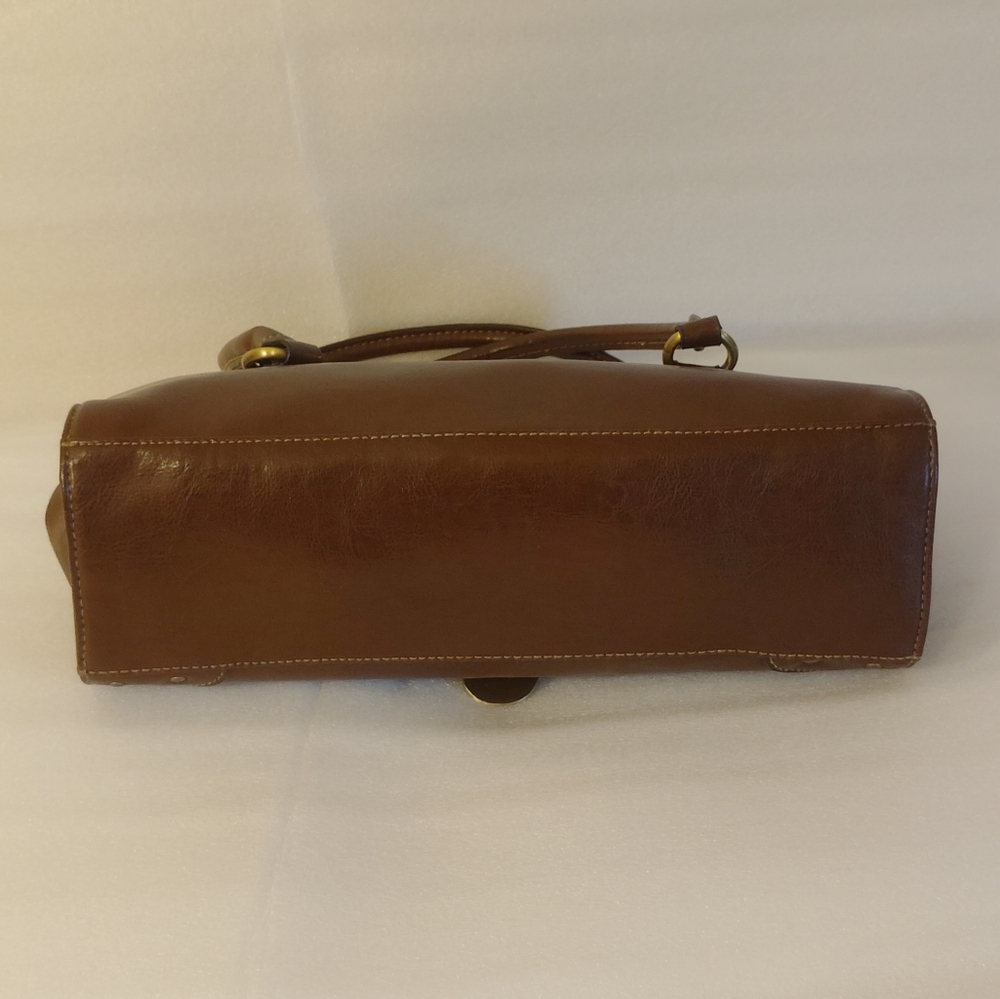 Vintage Handbag with Gold Accents - Picture 3 of 8